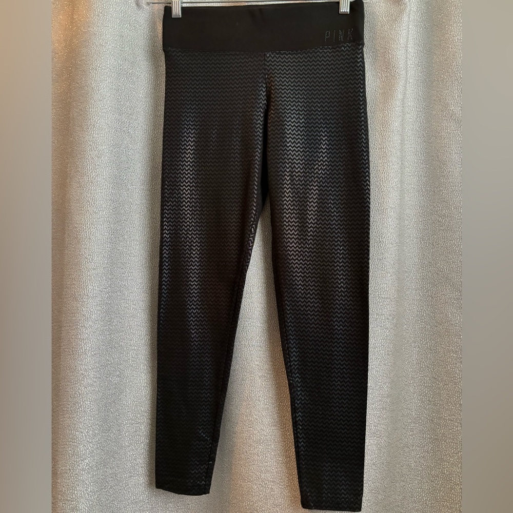 Victoria's Secret PINK Black Chevron Leggings size medium